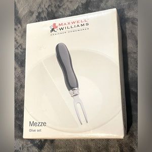 Maxwell Williams Olive Dish